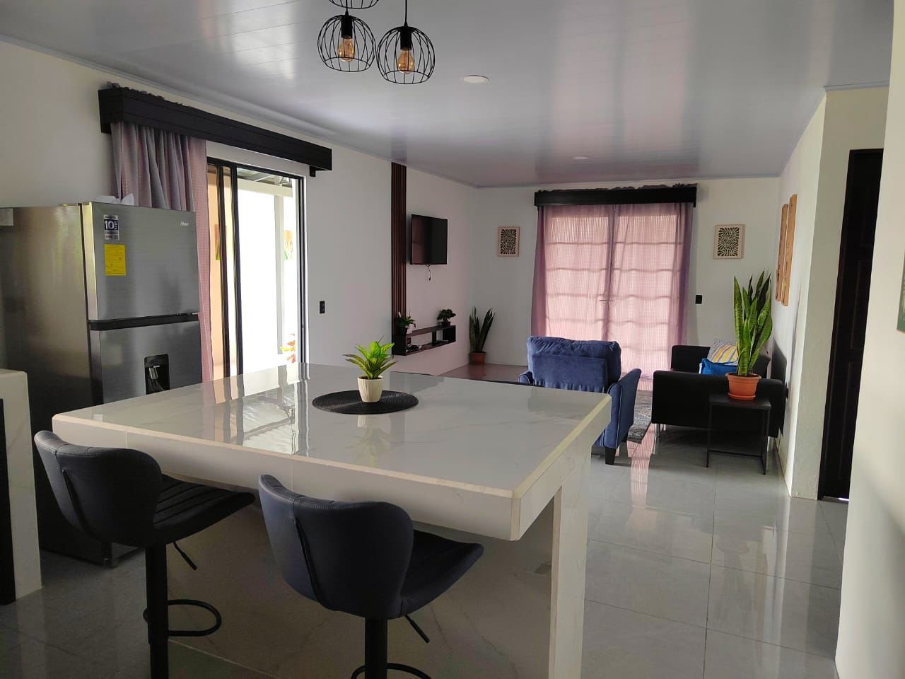 0bfe0cc5-5ca6-44bf-8027-51e9214e88c5